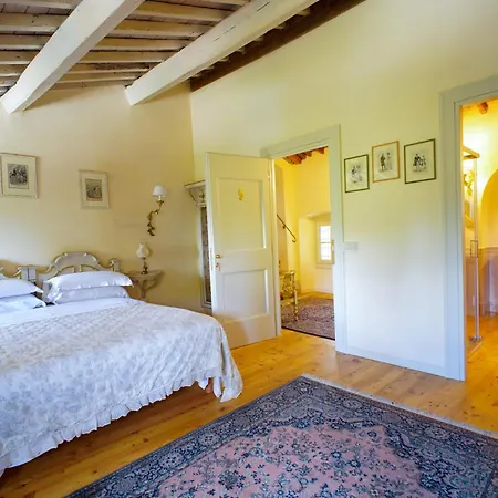 Hotel Dorigny Dimora Storica Con Affreschi E Giardino 3*